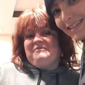 Meet your Posher, Cassandra